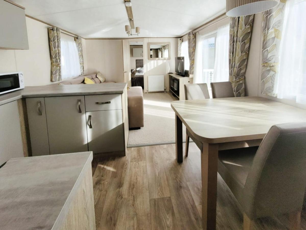Hotel Nightingale South Cerney Esterno foto