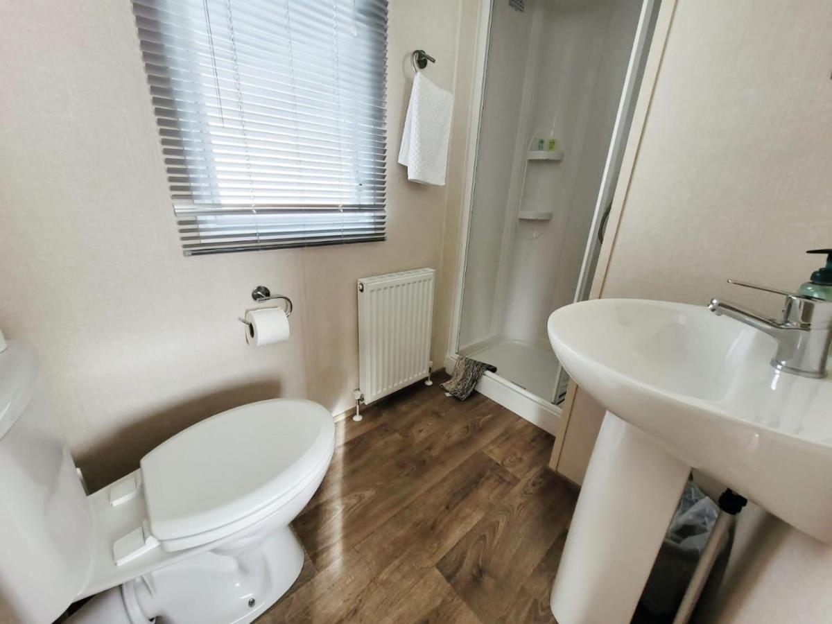 Hotel Nightingale South Cerney Esterno foto